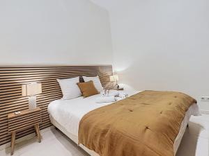 URBAN 94 WIFI CLIM 4 PERSONNES FREJUS