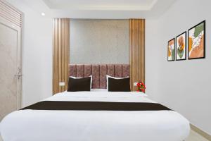Townhouse Geeta Nagar Metro Station Formerly Hotel Opal
