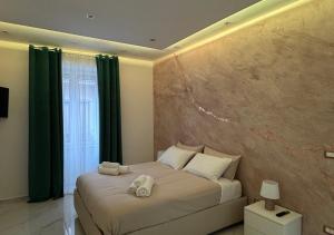 Parthenope Vibes - Casa Vacanze Napoli Stazione Centrale