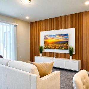 Modern 5BR Resort Pool 10 Min Disney Cozy