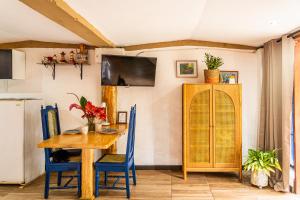 Los Naranjos Town Houses