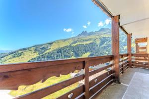 Ski-In Out Mountain Apt with Balcony in Meribel