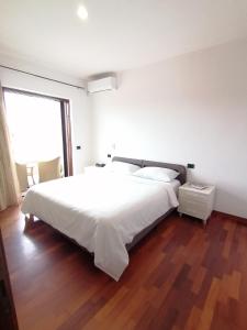 Emerald Coast Rooms