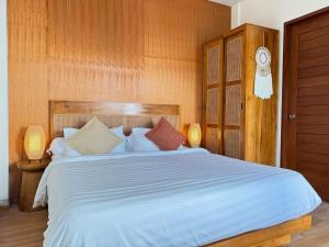 3BR Pool Villa Seminyak Walk to Beach & Eat St