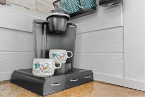 Ocean Waye Charming 1-Bedroom Condo Steps from the Beach