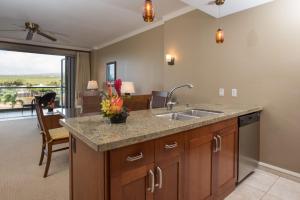 Honua Kai Villas Ocean View 3 BR Sleeps 10 Great for Families Complimentary Car with 6 Nights HKK ML-3800 by KBM