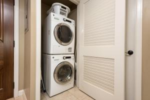 Honua Kai Villas Ocean View 3 BR Sleeps 10 Great for Families Complimentary Car with 6 Nights HKK ML-3800 by KBM