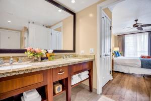 Honua Kai Villas Ocean View 4 BR Sleeps 14 Great for Families Complimentary Car with 6 Nights HKH ML-2531 by KBM
