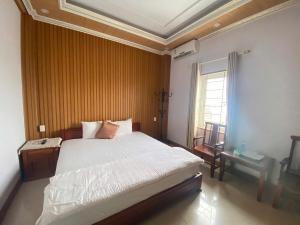 Khách sạn Thế Phúc