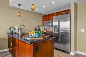 Honua Kai Villas Ocean View 4 BR Sleeps 14 Great for Families Complimentary Car with 6 Nights HKK ML-1305 by KBM