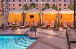 Grand Desert Resort 2BR Villa
