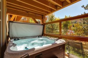 Park City TPC-102C HOT TUB KBM Resorts