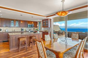 Maui Kaanapali Villas Penthouse 2 BR Villas Great for Families Complimentary Car with 6 Nights MKV-A606 by KBM