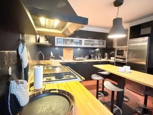 Maison avec parking, proche centre - 15 pers. - FR-1-410-494