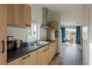 Cozy Chalet at Holiday park Fort den Haak