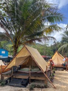Long Beach Camp