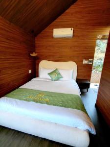 Bamboo Hill Resort