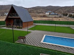 Mira Chalet Saguramo