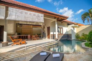 Family 4 Bed Room with Private Pool in Seminyak