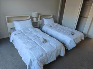 Azure Soar - University & Riccarton Central - B&B Private Bathroom