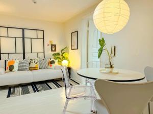 Quiet and spacious Seoul Stay Near Hongdae Airport Bus 5 min 2BR for 5 guests