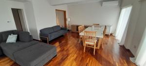 Elegant Apartment in Faliro