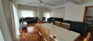 Elegant Apartment in Faliro