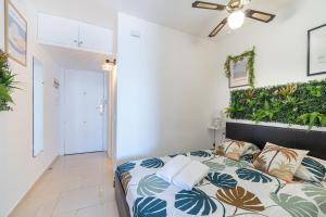 Beachfront Cozy appartment with Sea Views