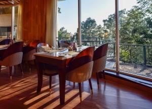 Treetop by Eight Continents Royalpine, Kasauli