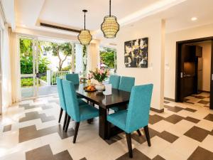 Da Nang Premier Villas Retreat by Hanah