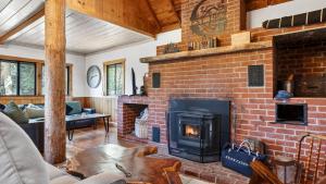 Cherry Pine Chalet by AvantStay