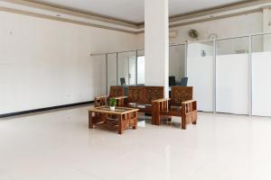 RedDoorz Syariah at Labuhan Maringgai Lampung 2