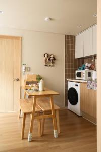 1호점 NEW 2BR Stay 3min from Seoul Station Direct AREX Free Luggage Best for Seoul Travel