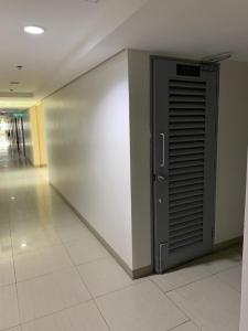 SHORE 2 MOA Staycation T2 U1712