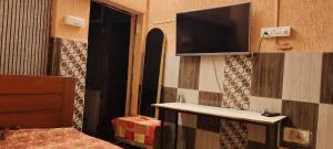 Bhopal Stay Nehru nagar