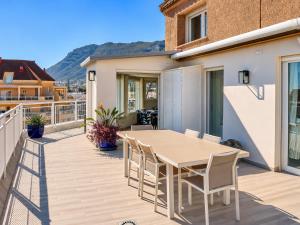 Ático Prestige Dénia con gran terraza, jacuzzi y ubicación céntrica con vistas al mar by Family Homes Rentals