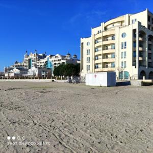 Sunset Resort Pomorie - 1 apartment in Building Eta