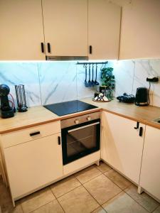 JoNik-Studio near Heraklion Airport Port