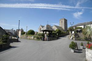 The Crescent