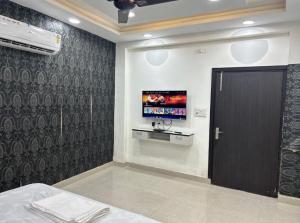 Nawabz Hotel