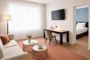 The Suite Garden Hotel