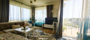 2-bedroom sea view apartment