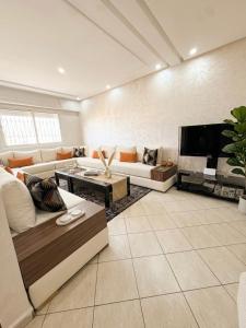 Fun and Relaxation - Multisports Court and Pool