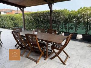 Large apartment with private garden