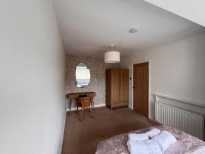 Central House Sleeps 8 with Sauna, EV, Parking