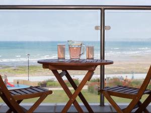 Apartment 5 Latitude 51 Westward Ho!