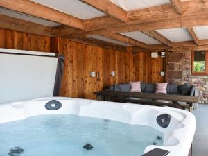 Country Lodge