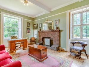 Hodroyd Hall