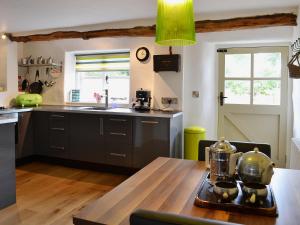 Granny Mcphees Cottage Hssh