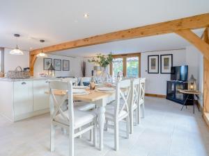 Hares Furrow - Uk12607
